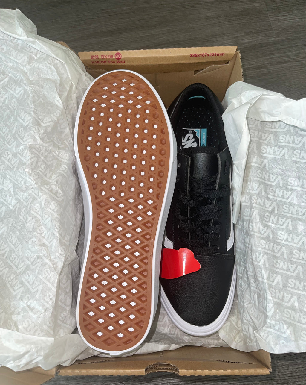 Comfy-Cush Vans Classic Tumbled Leather