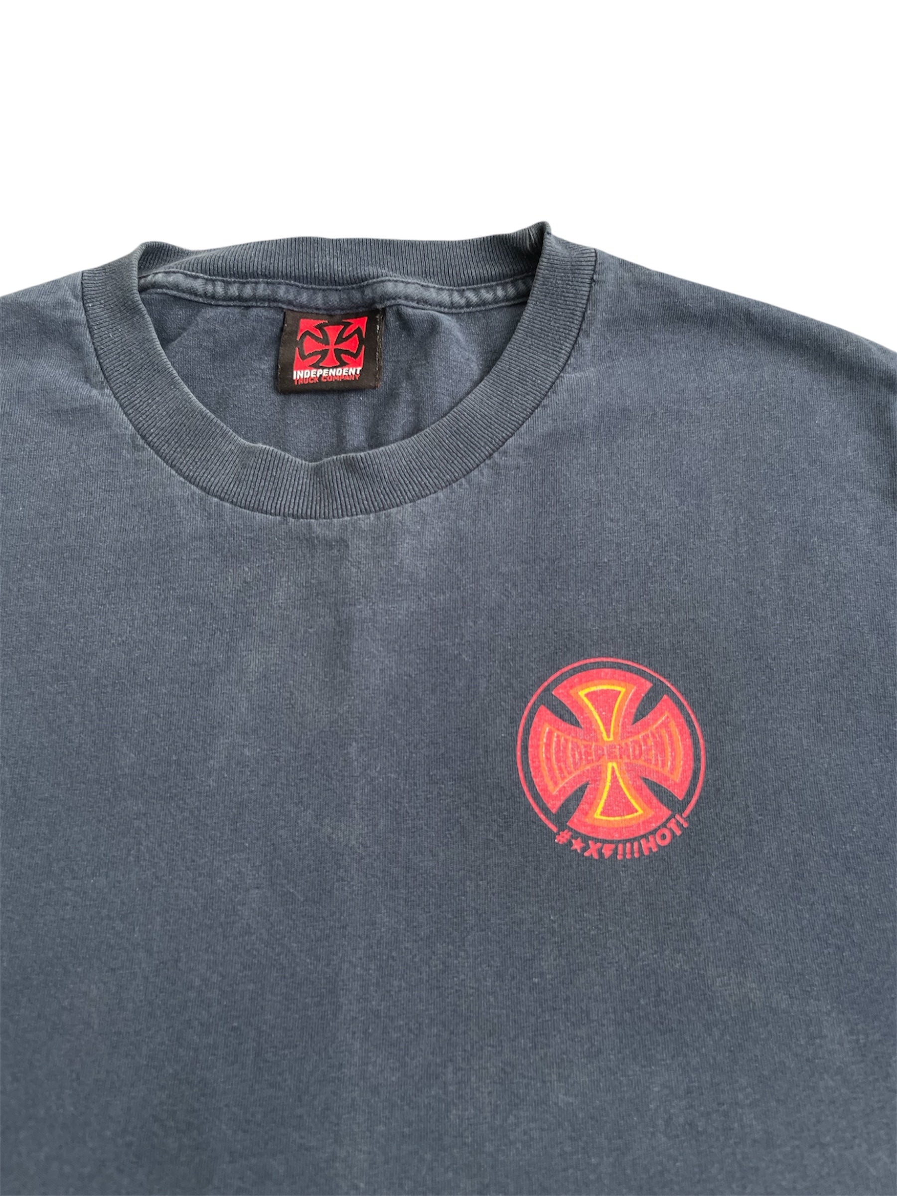 Fucking Hot! Independent Skateboards T-Shirt(XL)